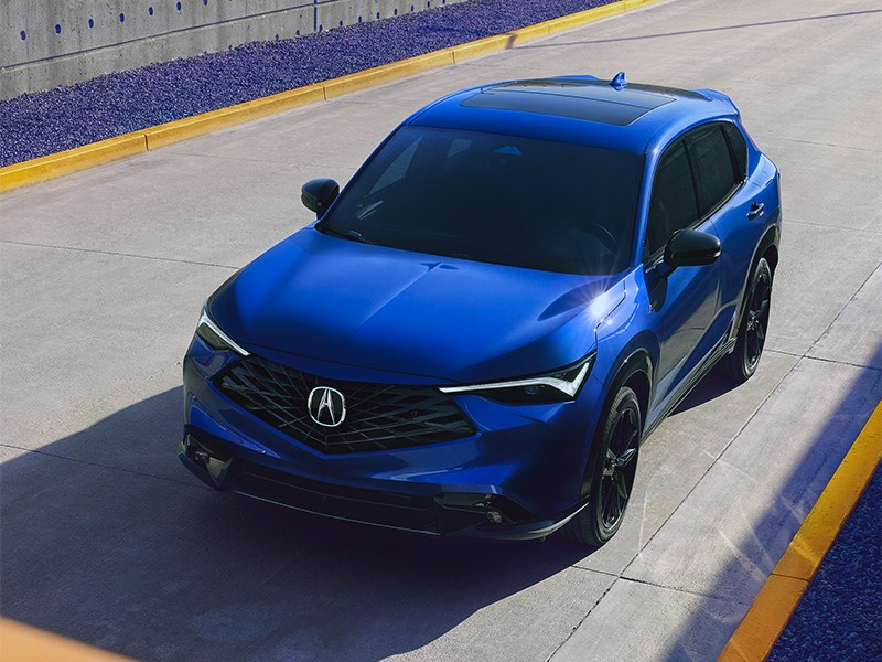 Acura представила младший кроссовер ADX