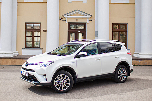 Последнее обновление Toyota RAV4 текущего поколения состоится в 2024