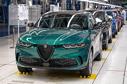 Дилеры Alfa Romeo продают всего по семь автомобилей ежемесячно