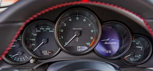 Используем Porsche 911 Speedster для знакомства с&nbsp;мотором GT3