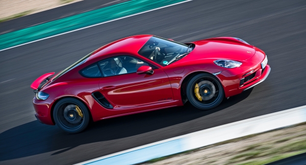 Возвращаем недостающие цилиндры Porsche 718 GTS 4.0
