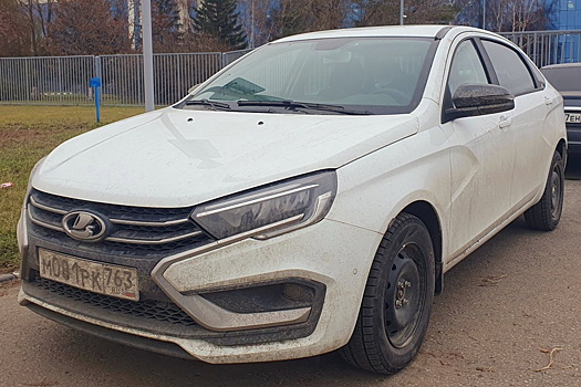 Упрощенную Lada Aura для такси раскрыли до премьеры