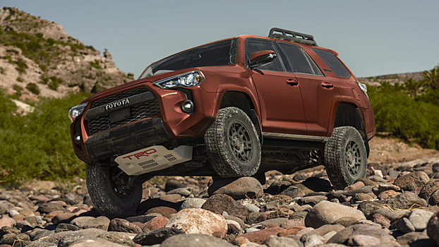 В Россию привезли новый Toyota 4Runner